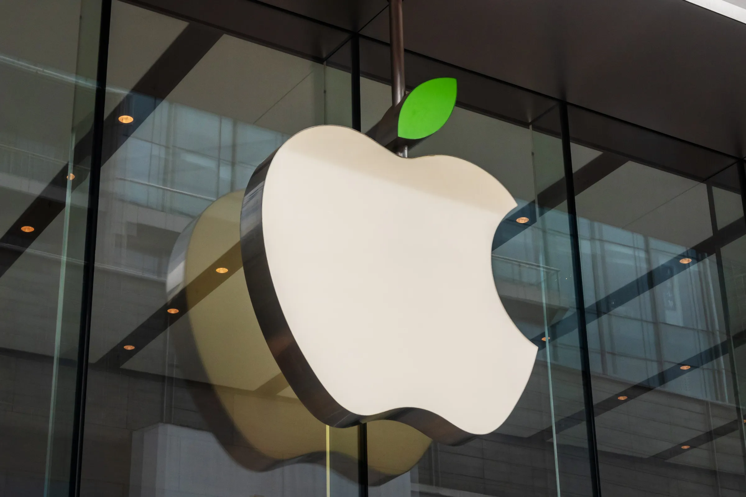Apple змінює підходи до розкриття конфіденційної інформації