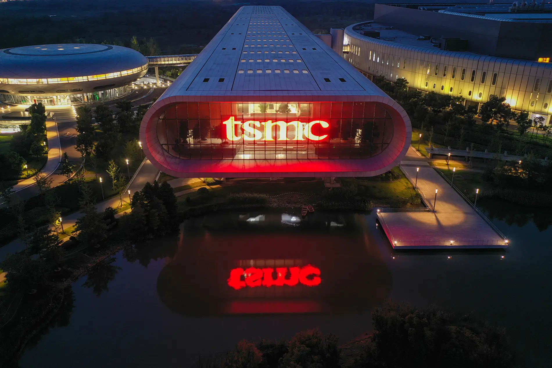 TSMC оголосила про затримки у виробництві чипів в Арізоні