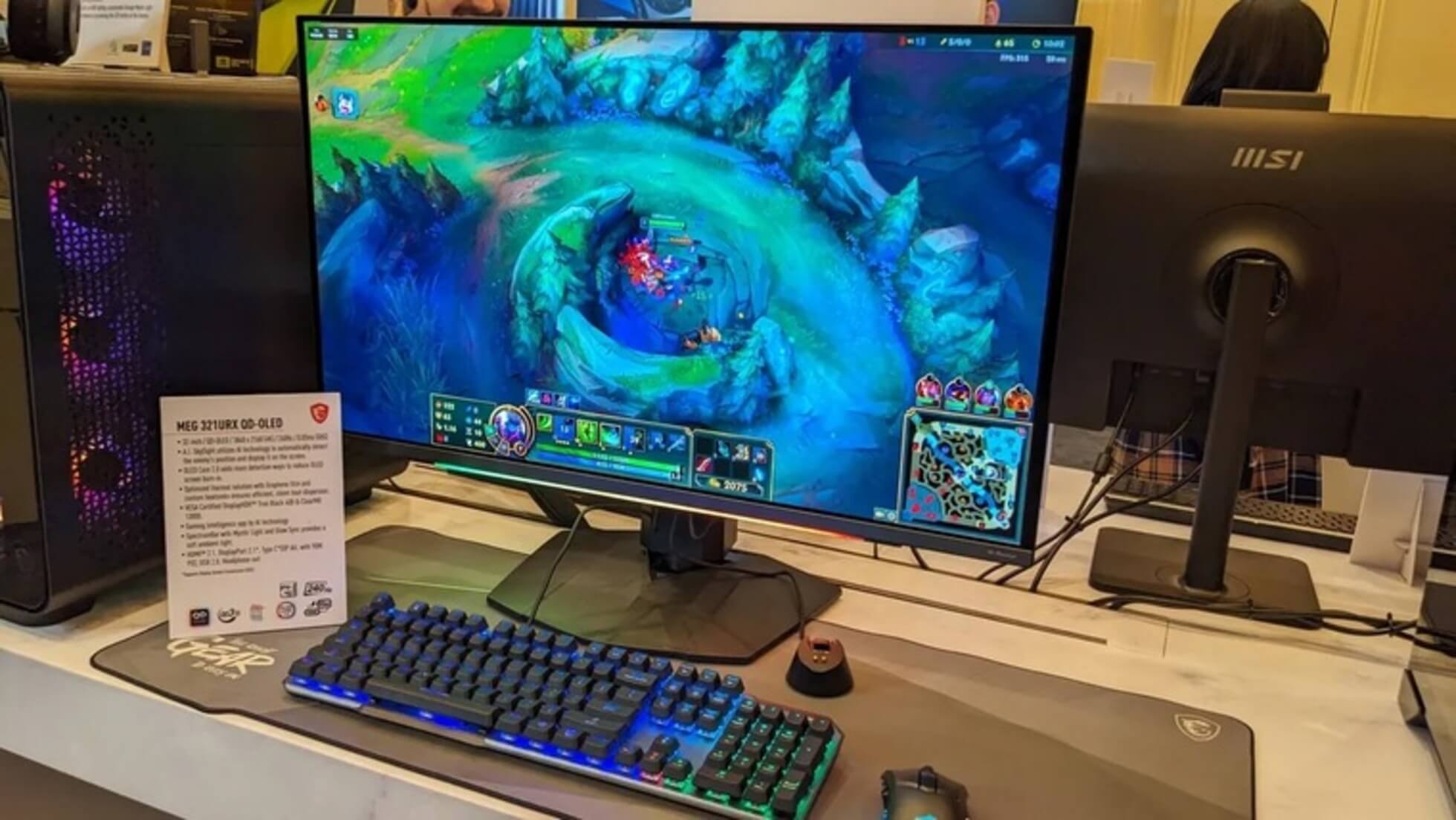 MSI представила 32-дюймовий монітор MEG 321URX