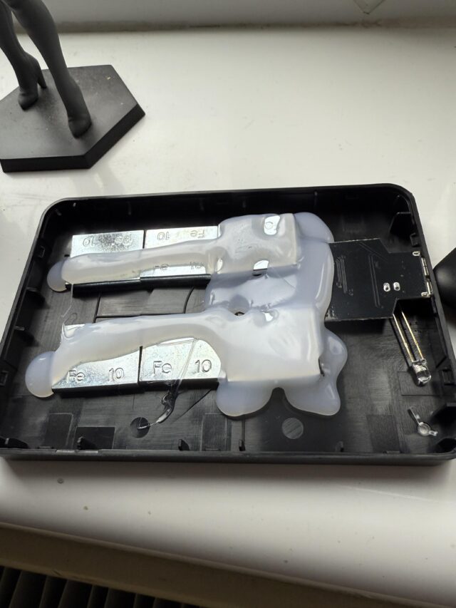Відкритий фейковий HDD.